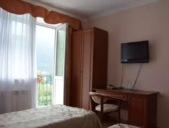 2-местный Стандарт с видом на горы. Гостиница «Эльбрус» (бывший «Минги Тау»). Домбай-гостиницы