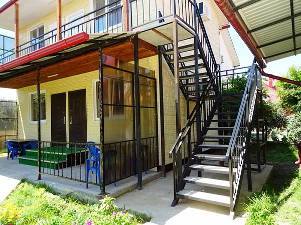 . Гостиница "Марина". Адлер