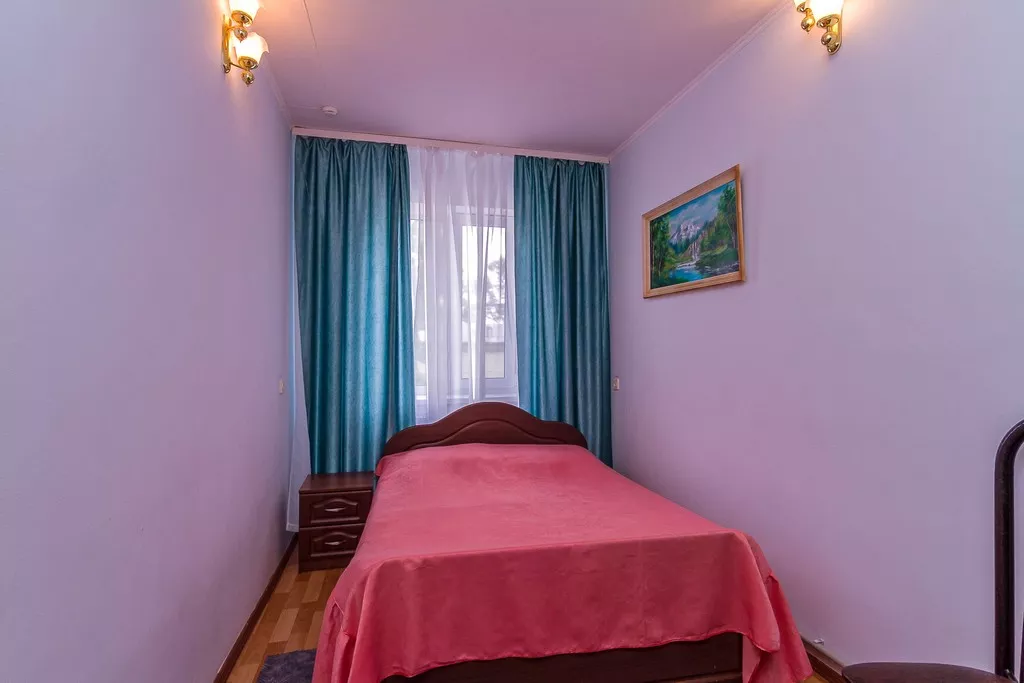 4-х мест., 3-х комнатный с кухней. Гостиница Приазовочка. Ейск