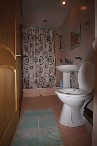 Люкс 3 - местный. Гостевой дом «Надежда» - Вардане. Вардане