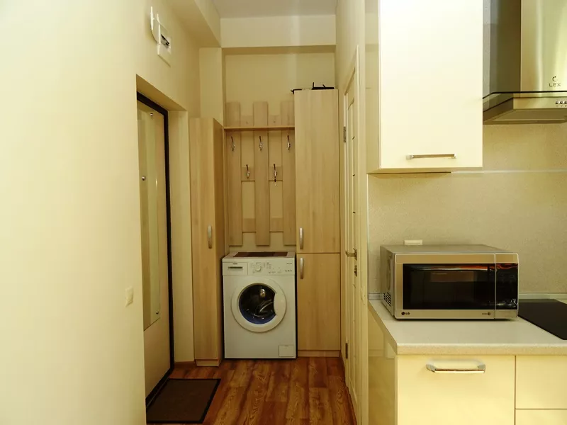 Студия-квартира. Квартира в многоквартирном доме Гвардейская 12 кв 9 ". Адлер