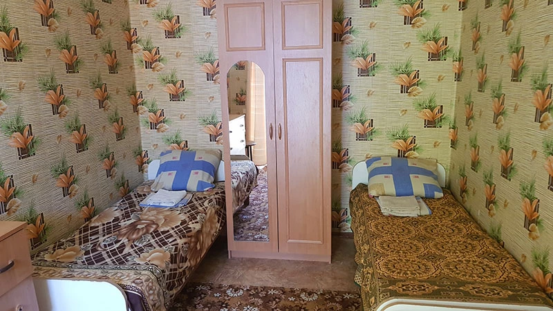 Номер «Эконом» 3-х местный. Гостевой дом “У Петровича”. Приморский