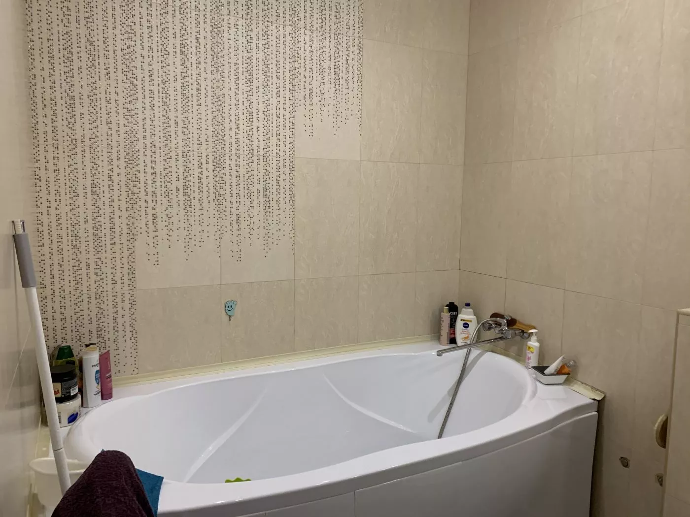 . Квартира в многоквартирном доме Кирпичная 2/3. Адлер