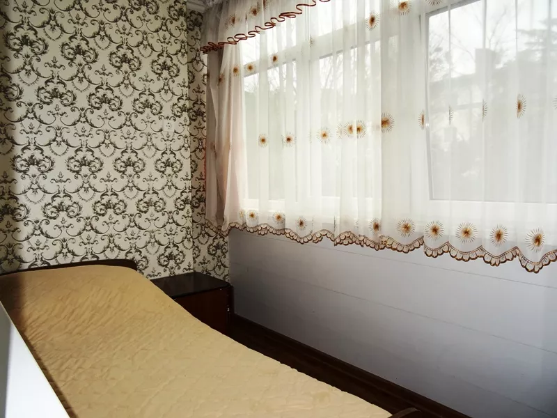 2-х комнатная квартира. Квартира в многоквартирном доме Калинина 37 кв 65". Адлер