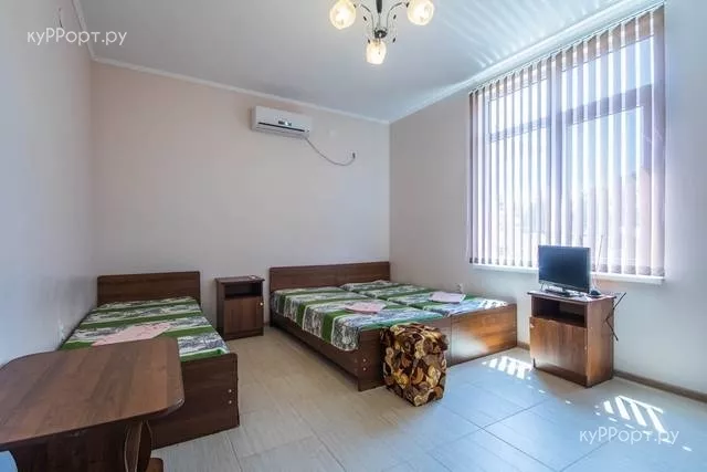 Эконом 3 -местный. Гостевой дом Теремок - Головинка. Головинка