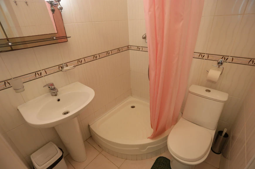 1-местный номер. Гостиница "РоЯлта". Алупка