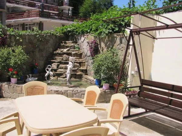 . Гостевой дом Дубовая роща. Лермонтово