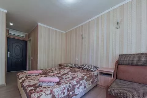 Четырехместный с удобствами и кондиционером. База отдыха "Платан". Лазаревское