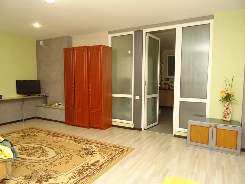 . Частный сектор " В парке ". Севастополь