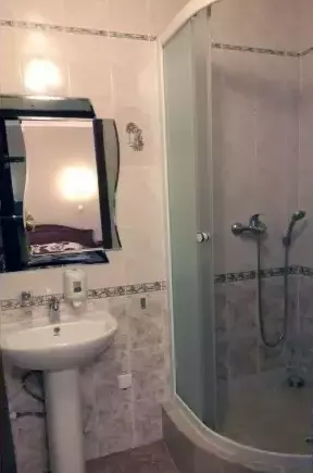 2-х комнатный полулюкс. Гостиница «Арючат». Домбай-гостиницы