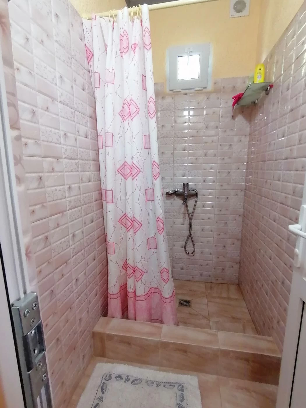 . Частный сектор Лавровый лист. Новый Афон