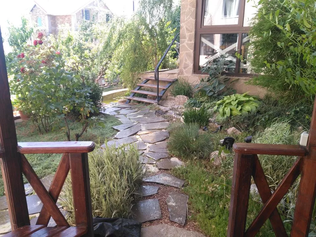 . Гостевой дом Горный воздух. Ялта