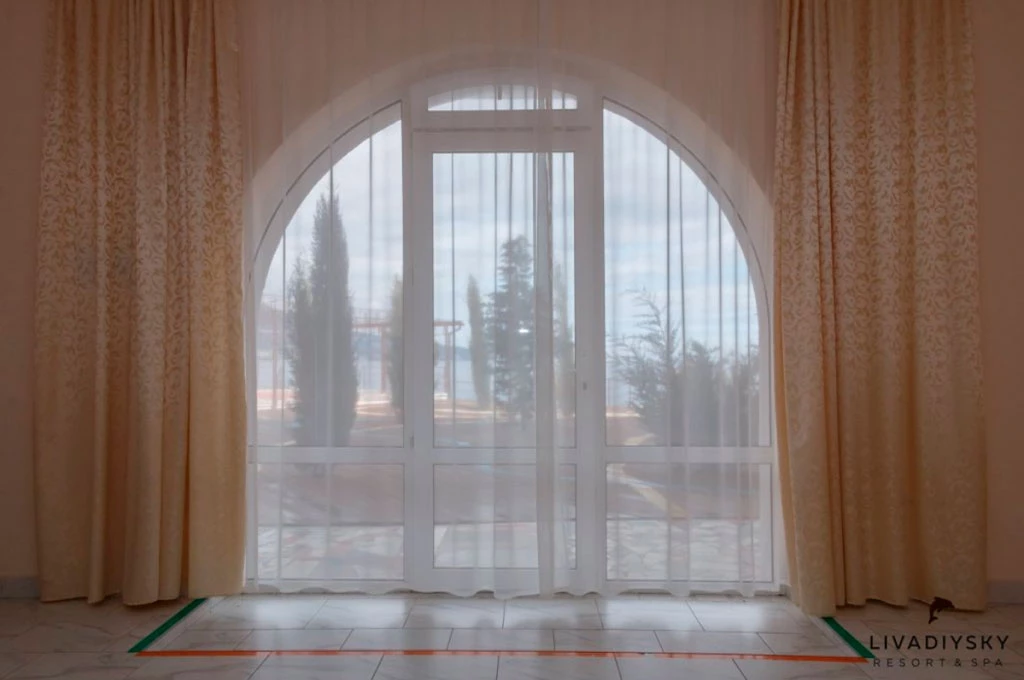 Комфорт Премиум 2-комнатный. Арт-отель «Азор». Ливадия