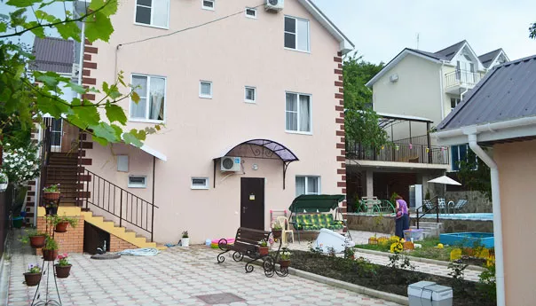 . "Стрекоза". Сукко