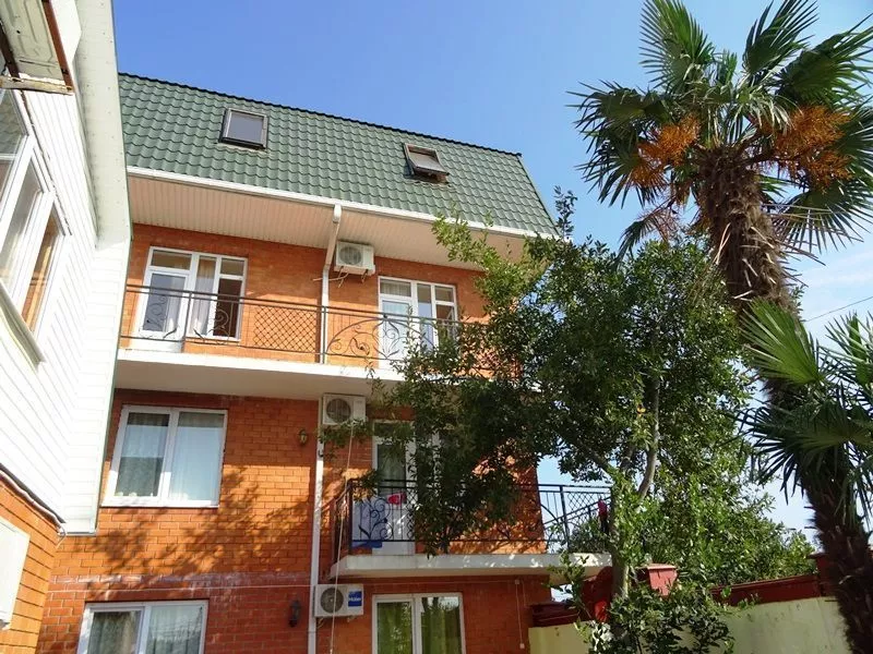 . Гостевой дом У Тюльпанового дерева. Головинка