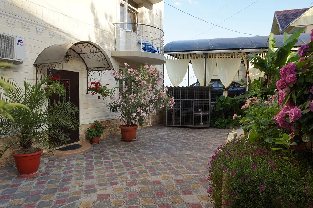 . Гостевой дом "Виктория". Лазаревское