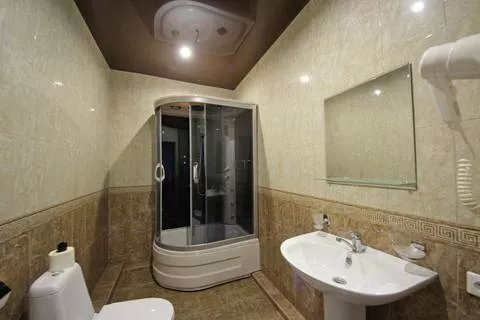 2-х комнатный «Люкс» до 5-ти человек с террасой. Гостевой дом Rovados. Витязево