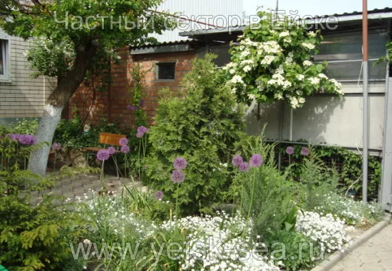 . Гостевой дом на Кропоткина 39. Ейск