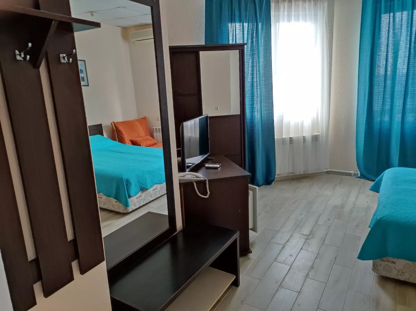 . Гостиница Адмирал. Анапа