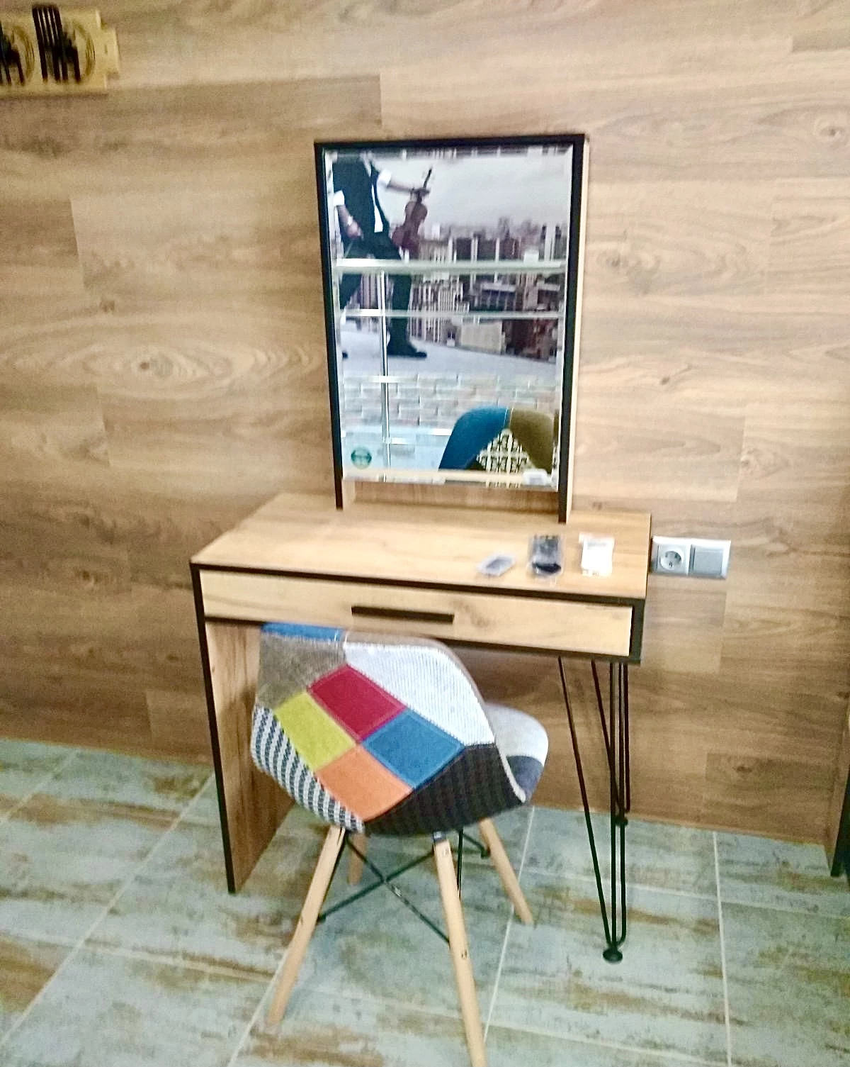 . Квартира в многоквартирном доме на земле в пгт Коктебеле недалеко от моря (700 м), с кондиционером. Коктебель