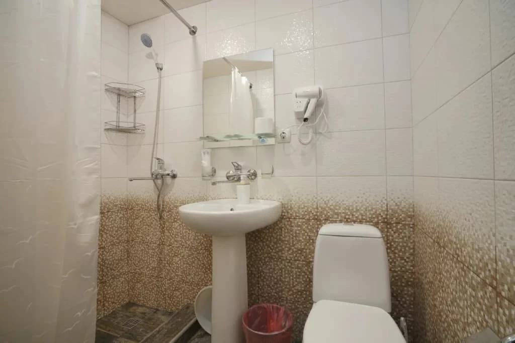 Комфорт с балконом. Отель "Центральный". Геленджик