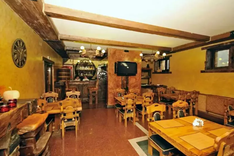 . Отель «Националь». Домбай-гостиницы