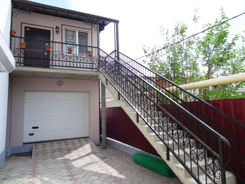 . Частный сектор "LAMBO". Кабардинка