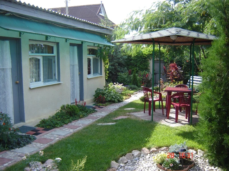 Гостевой дом "Паутинка" Гостевой дом "Паутинка"