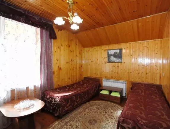 «Семейный» TWIN+DBL (Малый корпус). Гостиница «Кристалл». Домбай-гостиницы