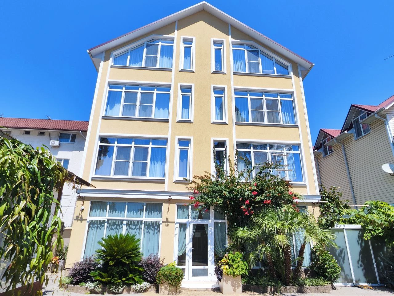 . Гостевой дом "Регион 86" . Адлер