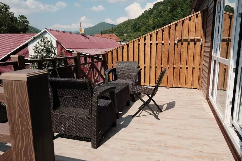 . Гостевой дом "Terrasa Village". Дедеркой