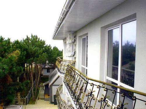 . Гостевой дом «Артур». Севастополь