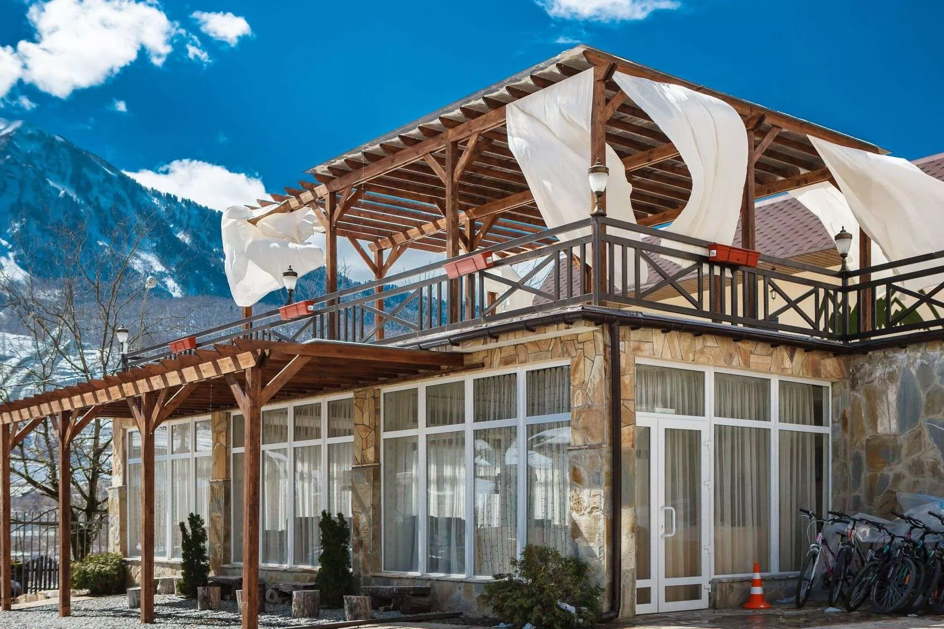 . Гостиница Романовский ретрит-шале. Красная Поляна