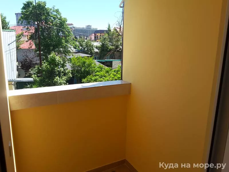 Студия с кухней, с балконом. Гостевой дом "Рамзес". Адлер