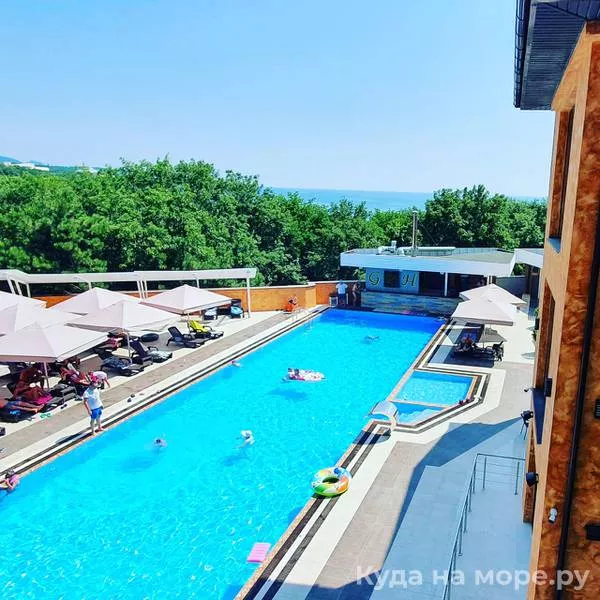 . Отель "Green Hills" в Новомихайловском. Новомихайловский