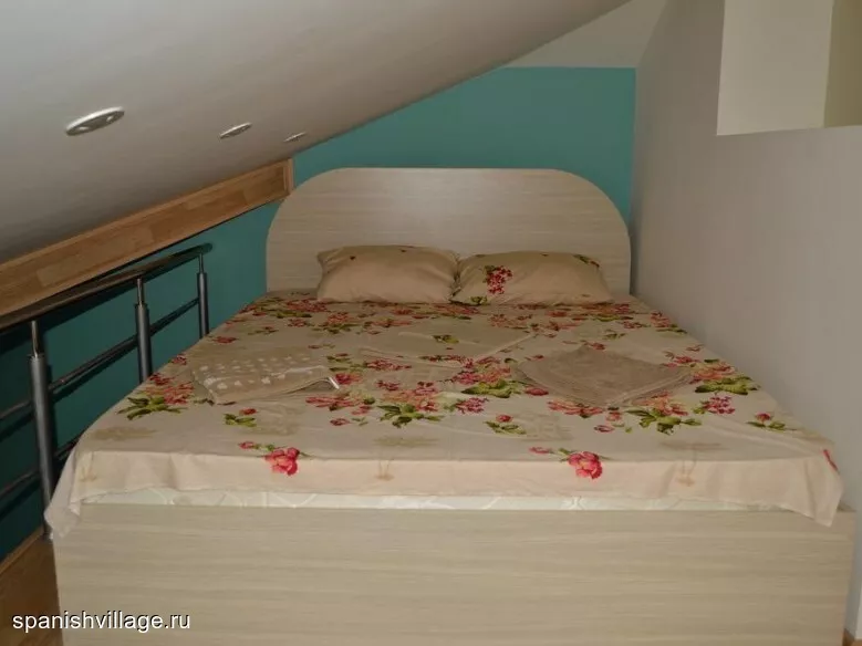 . Гостевой комплекс Комплекс апартаментов "Испанская деревня". Алупка