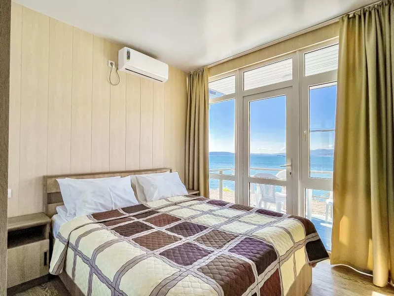 Люкс с видом на море. Отель “1836”. Кабардинка