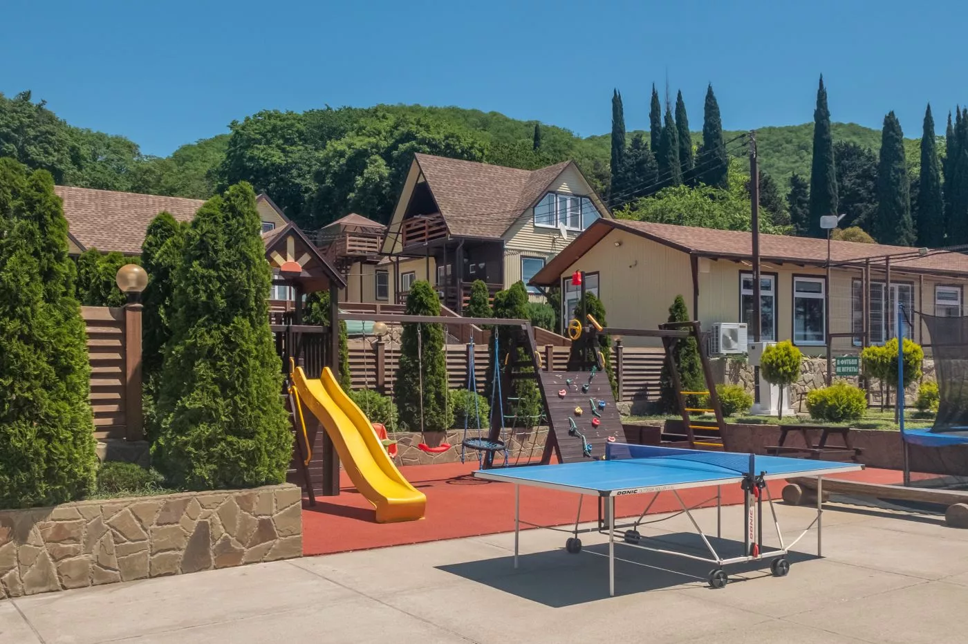 . Гостевой комплекс "Буэнос Диас". Совет-Квадже