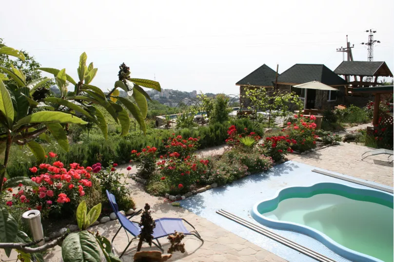 . Гостевой дом Над Партенитом. Лавровое