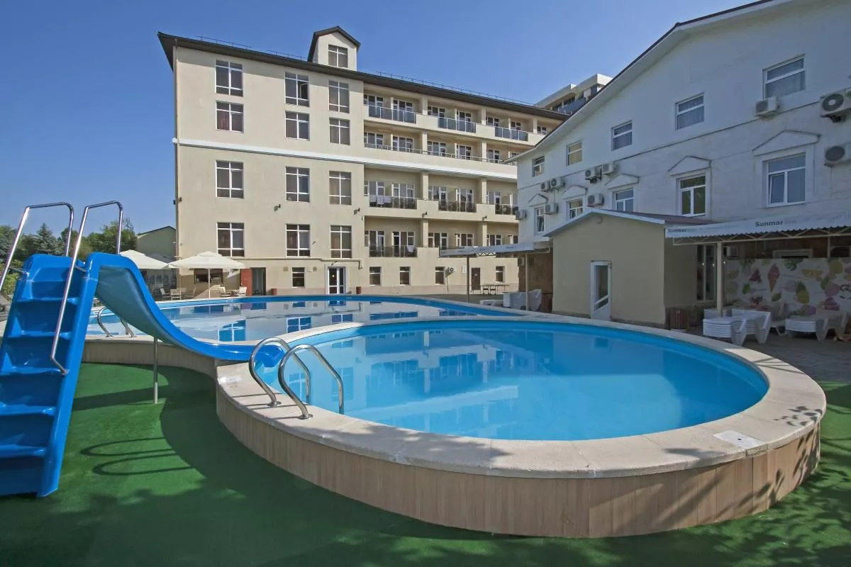 . Отель "SunMarInn" ★★★★ . Анапа