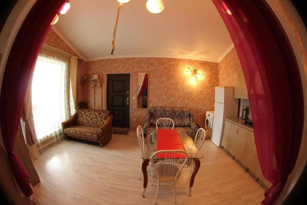 Полулюкс с террасой. Мини-гостиница Морской курорт. Ейск