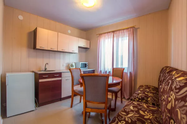 Номера “Полулюкс” (проживание и завтрак). Гостевой комплекс «Московский Берег». Витино