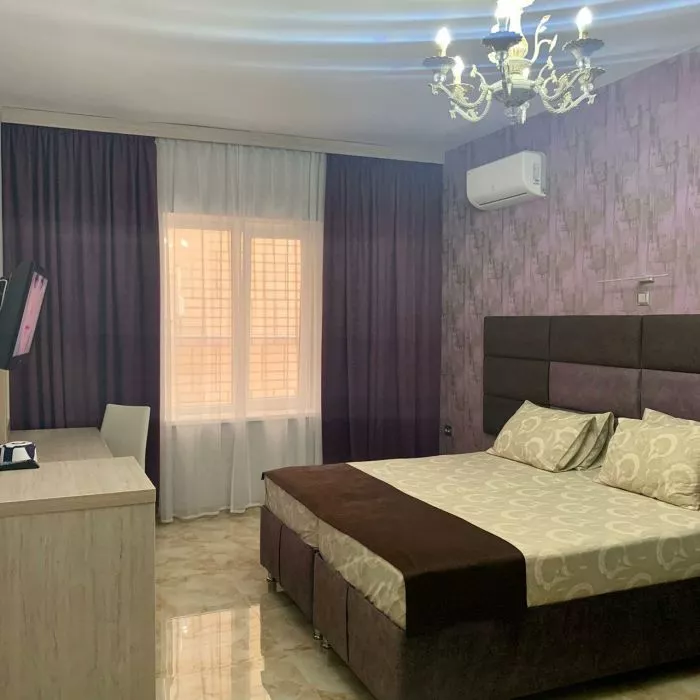 5-ТИ МЕСТНЫЙ ДЕЛЮКС БЕЗ БАЛКОНА. Отель КАВКАЗ. Гостиницы и отели Лазаревского