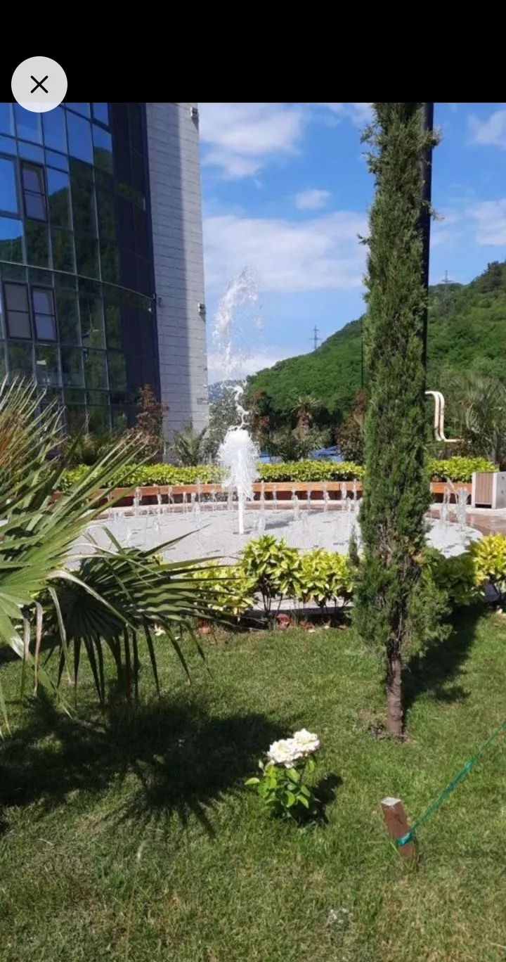 . Квартира в многоквартирном доме Sun Hills. Небуг