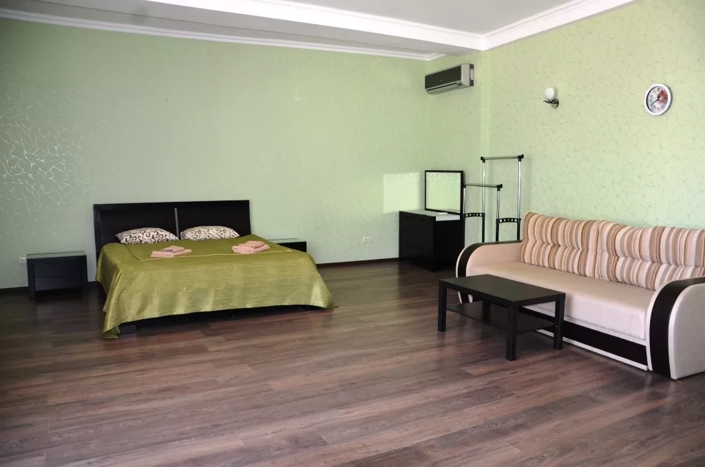 Делюкс с балконом и видом на море. Мини-отель «Виноград». Кацивели