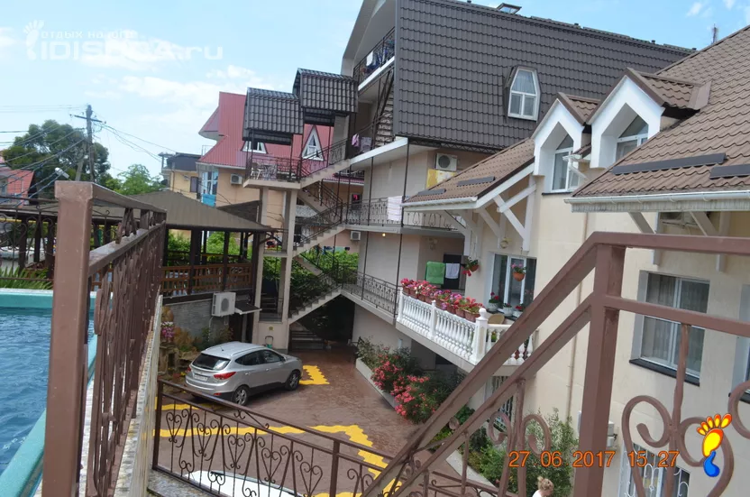 . Гостевой дом "ПИК". Адлер