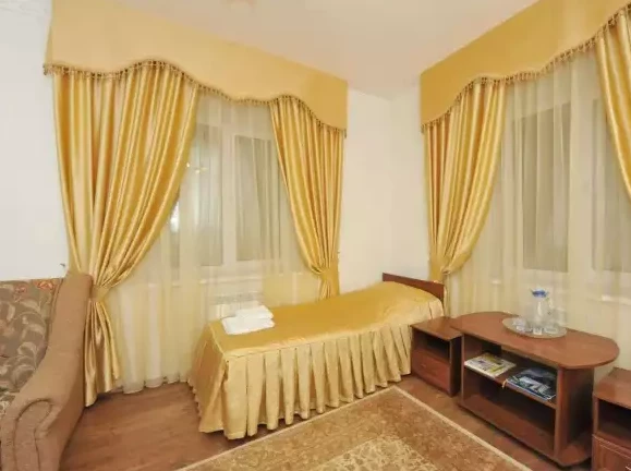 «Полулюкс» 2-х местный TWIN (Главный корпус). Гостиница «Кристалл». Домбай-гостиницы