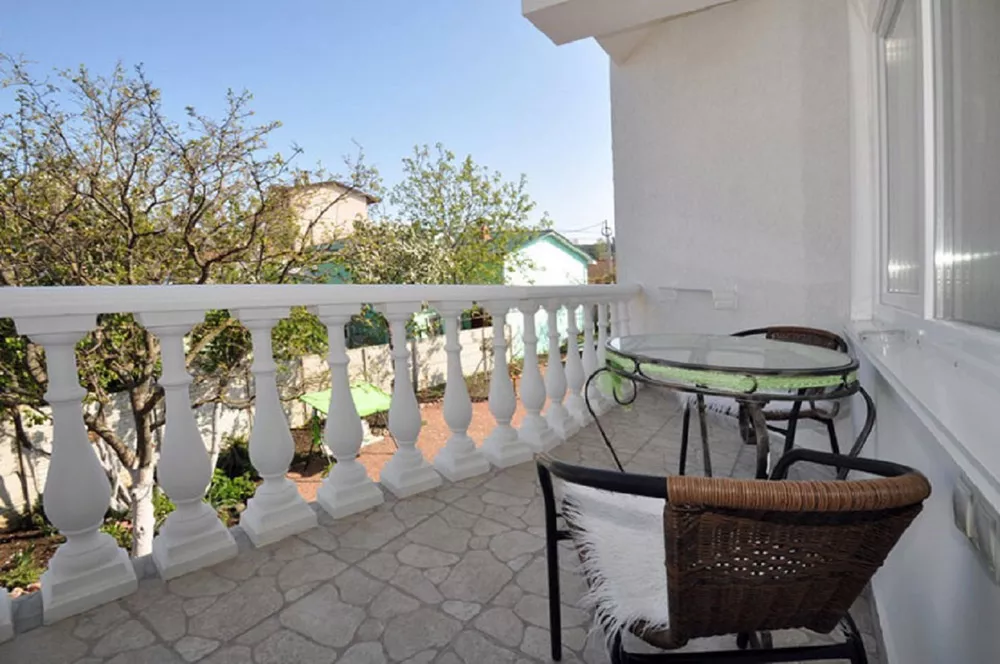 . Гостевой дом «Ангара». Алушта