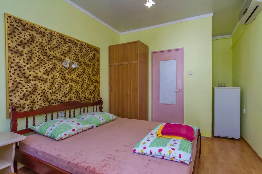 Двухместная комната с удобствами. Частный сектор Жилье у моря. Анапа