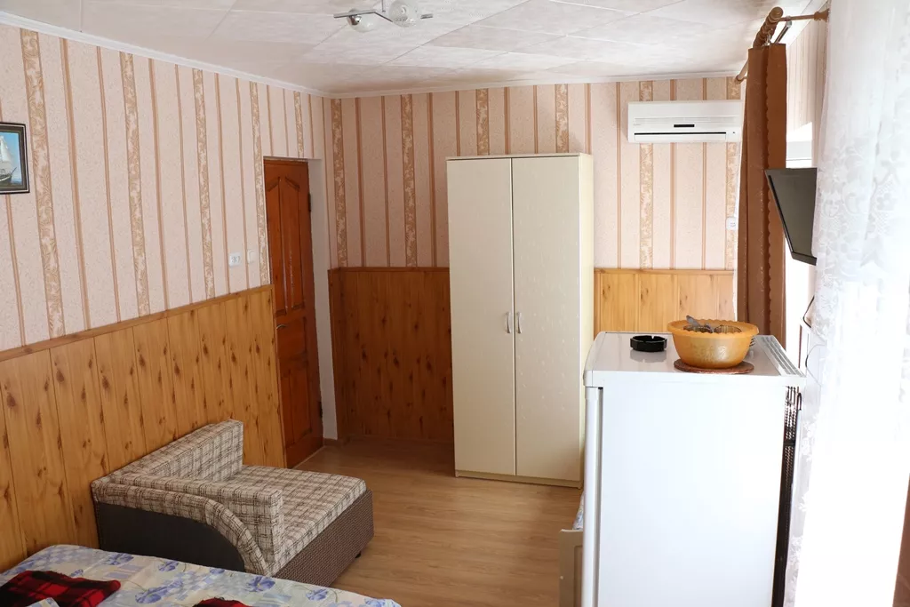 3-х местный стандарт. Гостевой дом Песчаный. Нижнее Джемете